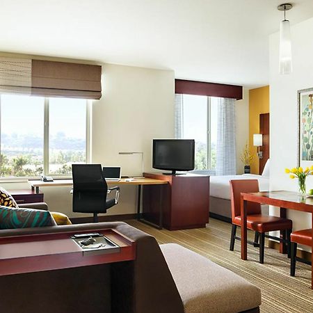 Residence Inn Indianapolis Airport Εξωτερικό φωτογραφία