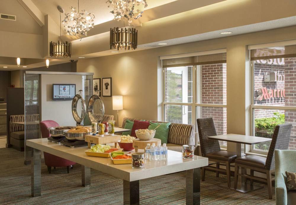 Residence Inn Indianapolis Airport Εξωτερικό φωτογραφία