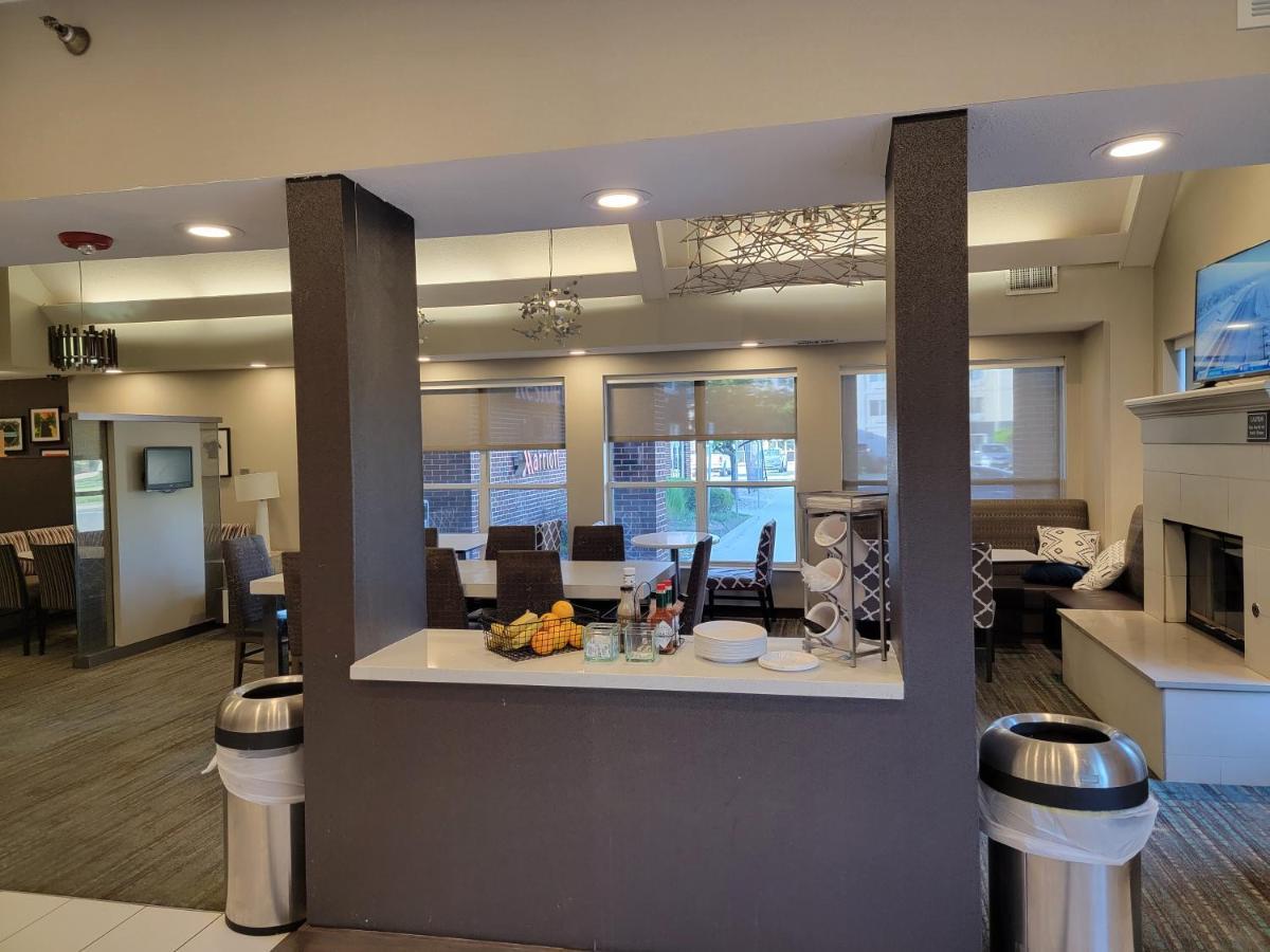 Residence Inn Indianapolis Airport Εξωτερικό φωτογραφία