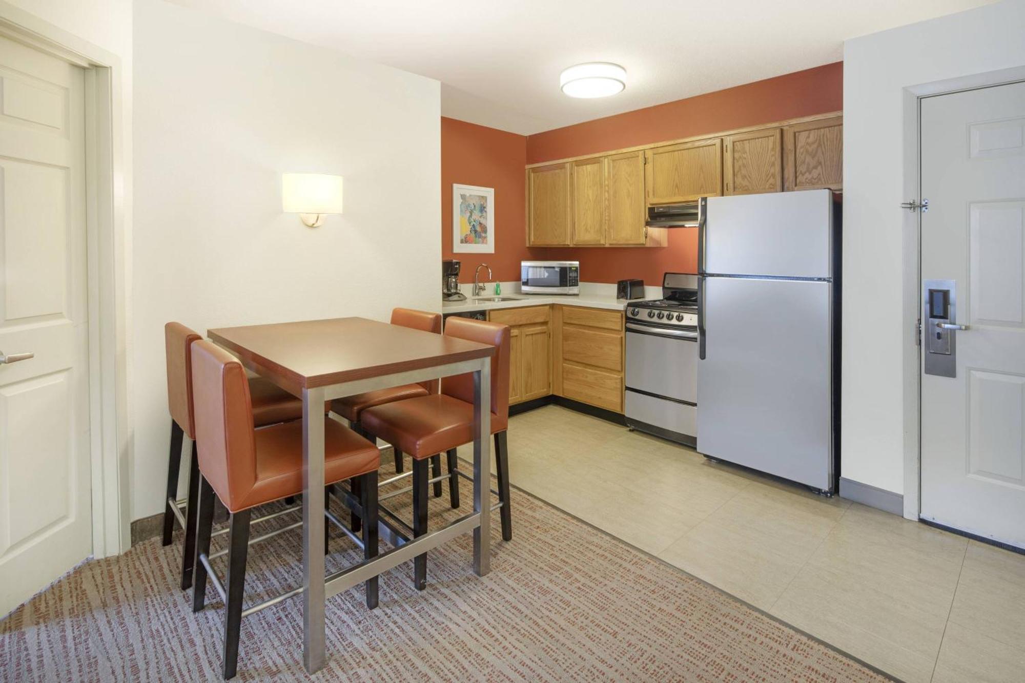 Residence Inn Indianapolis Airport Εξωτερικό φωτογραφία