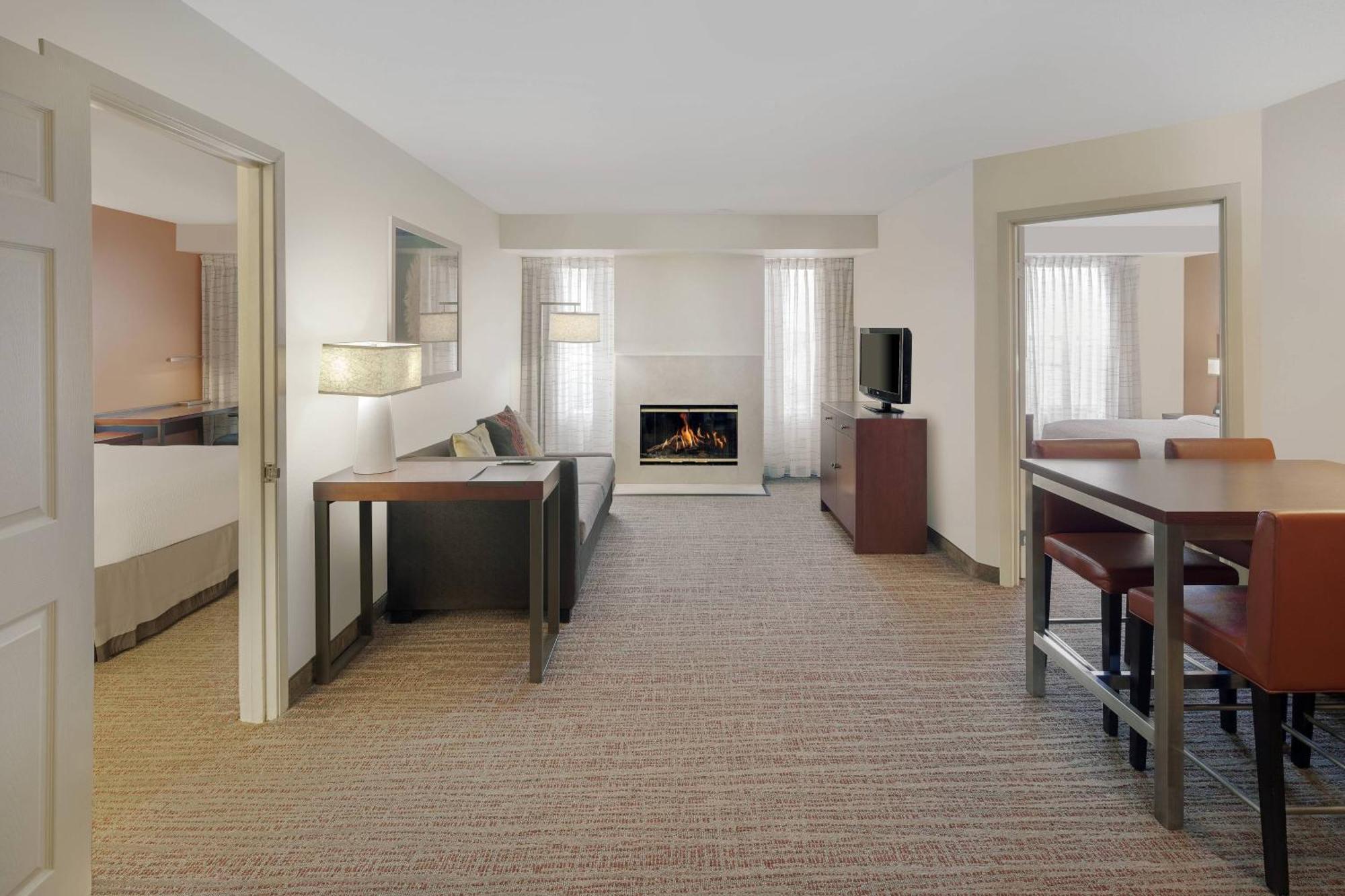 Residence Inn Indianapolis Airport Εξωτερικό φωτογραφία