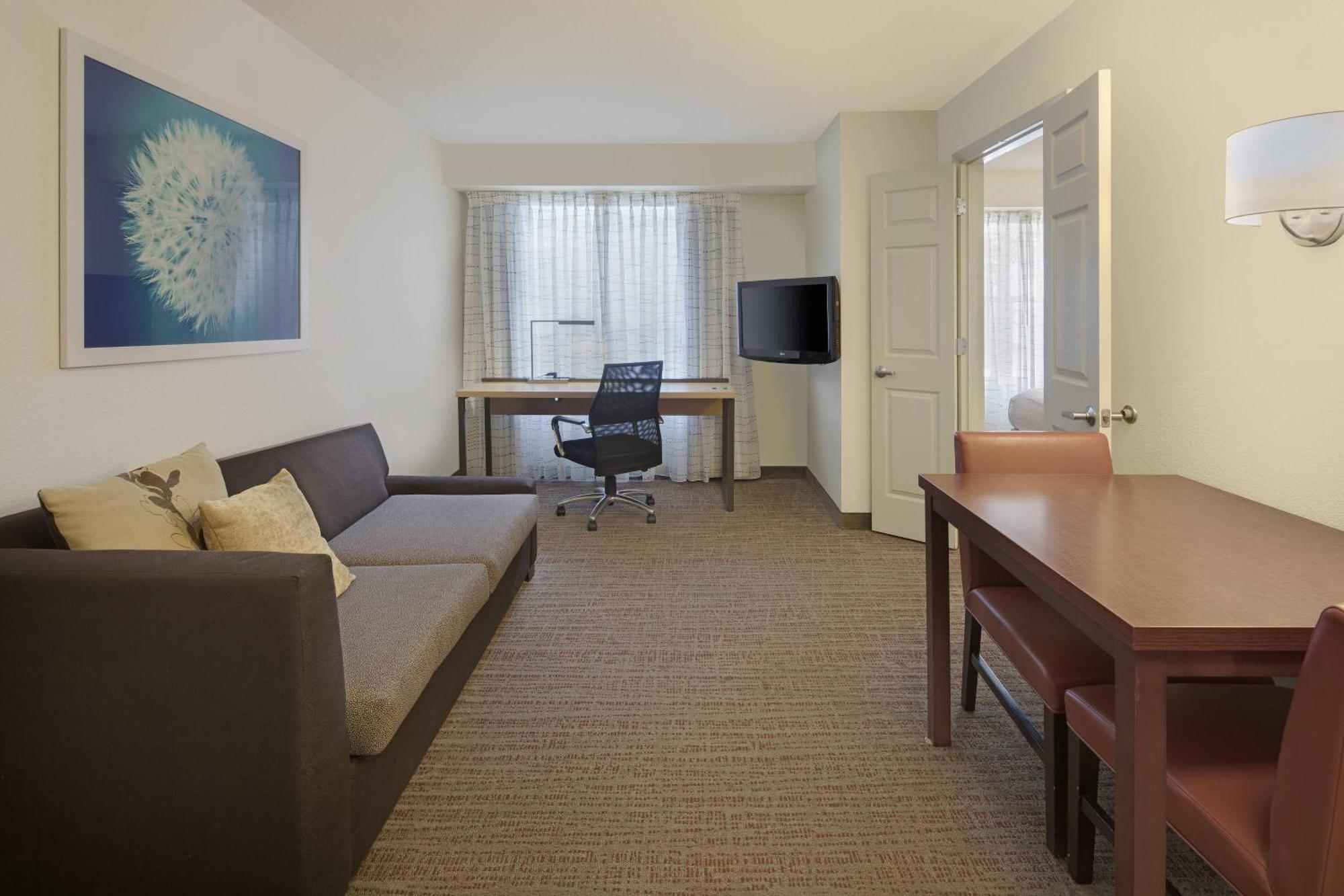 Residence Inn Indianapolis Airport Εξωτερικό φωτογραφία