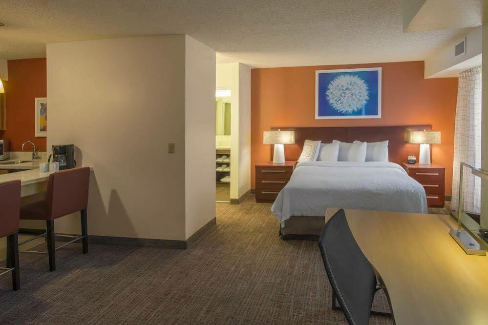 Residence Inn Indianapolis Airport Εξωτερικό φωτογραφία